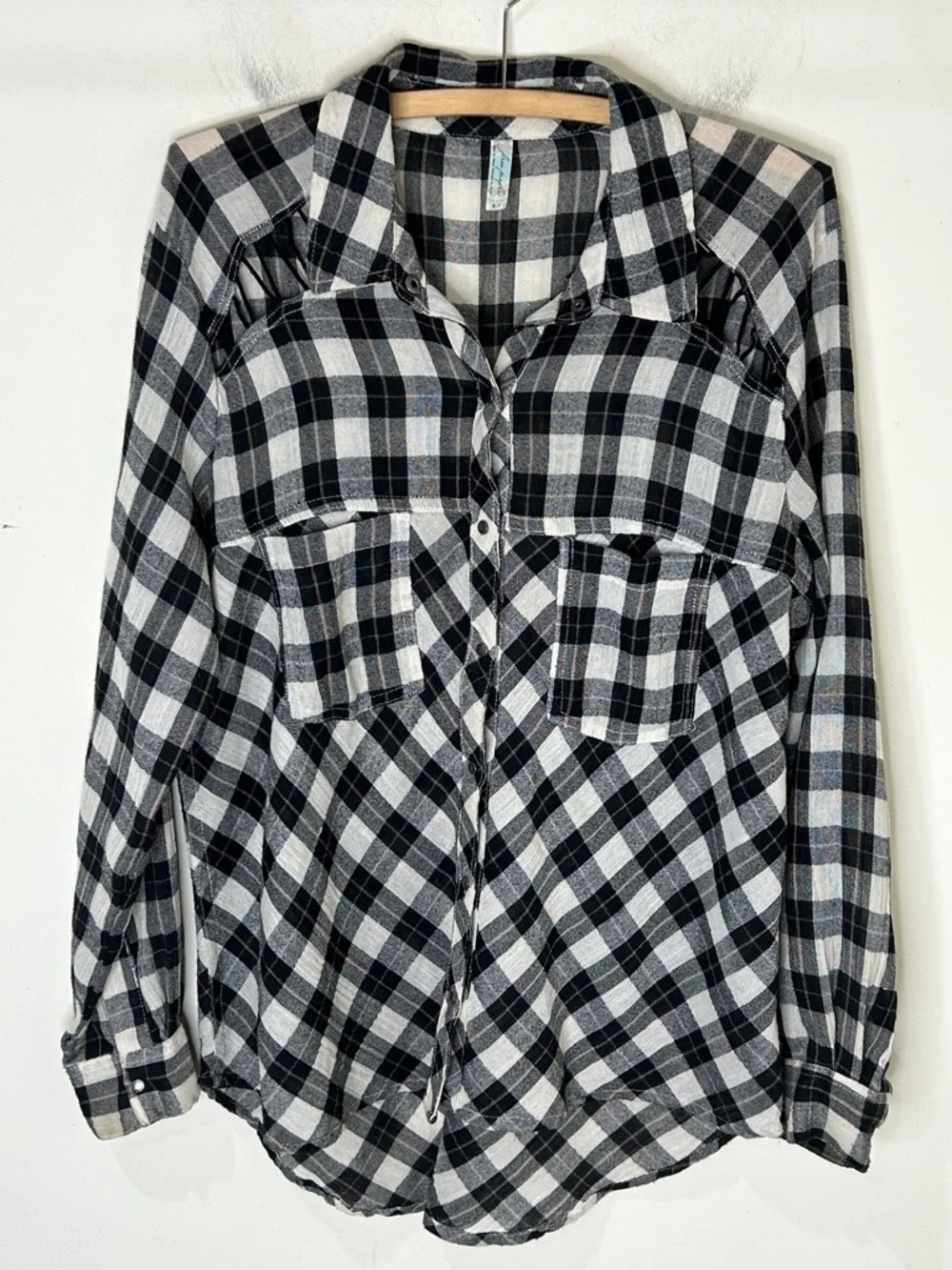 FREE PEOPLE Black White Plaid Snap Button Down Shirt Cutout Size Small